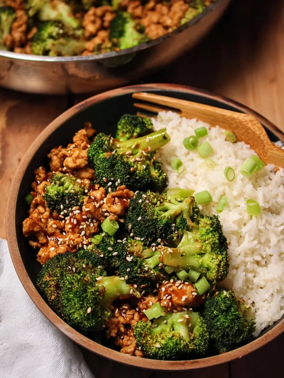 Honey Sriracha Ground Chicken and Broccoli